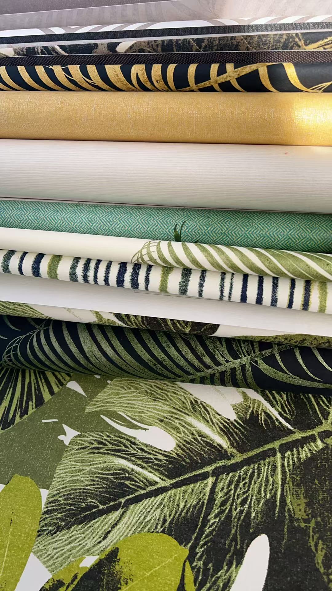OXYGEN - Discontinued Wallpaper Books