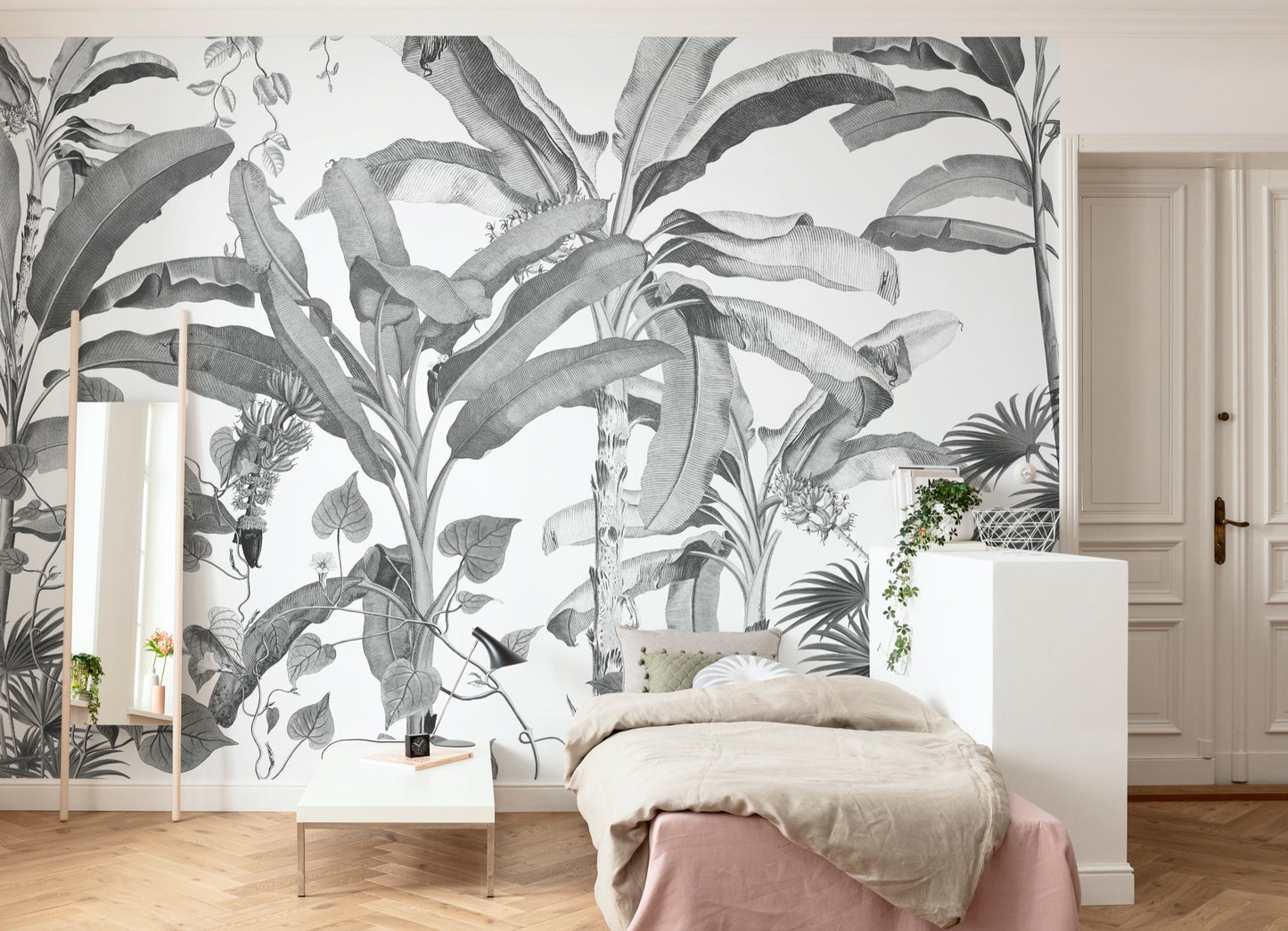 Croissances Monochrome Wall Mural
