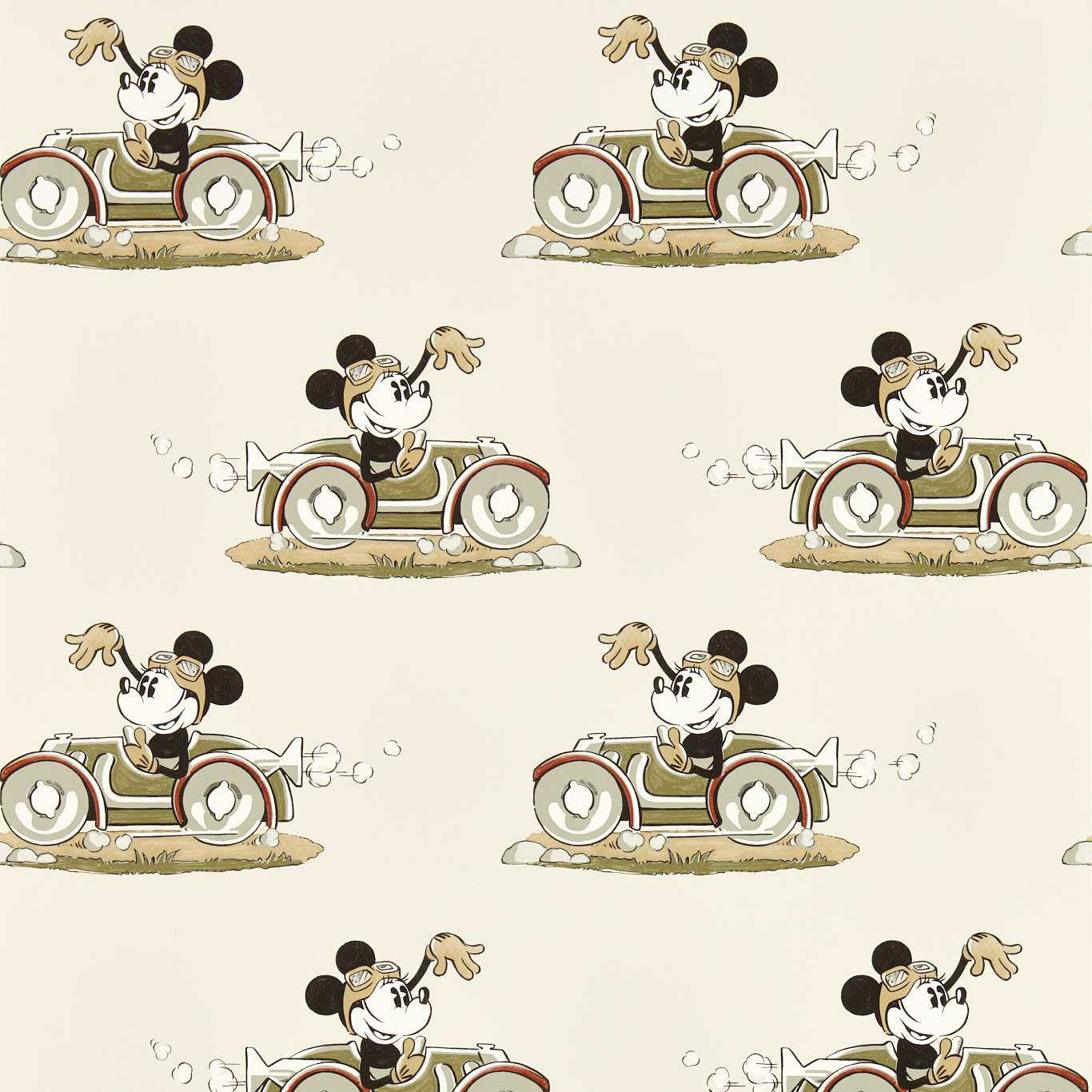 MINNIE ON THE MOVE